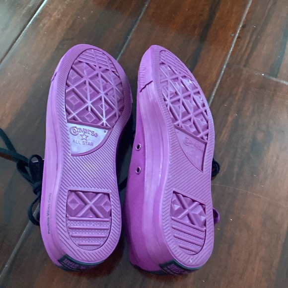 Converse Women's Sneakers in Vibrant Purple Size 10 ( S - 15) - Picture 10 of 10